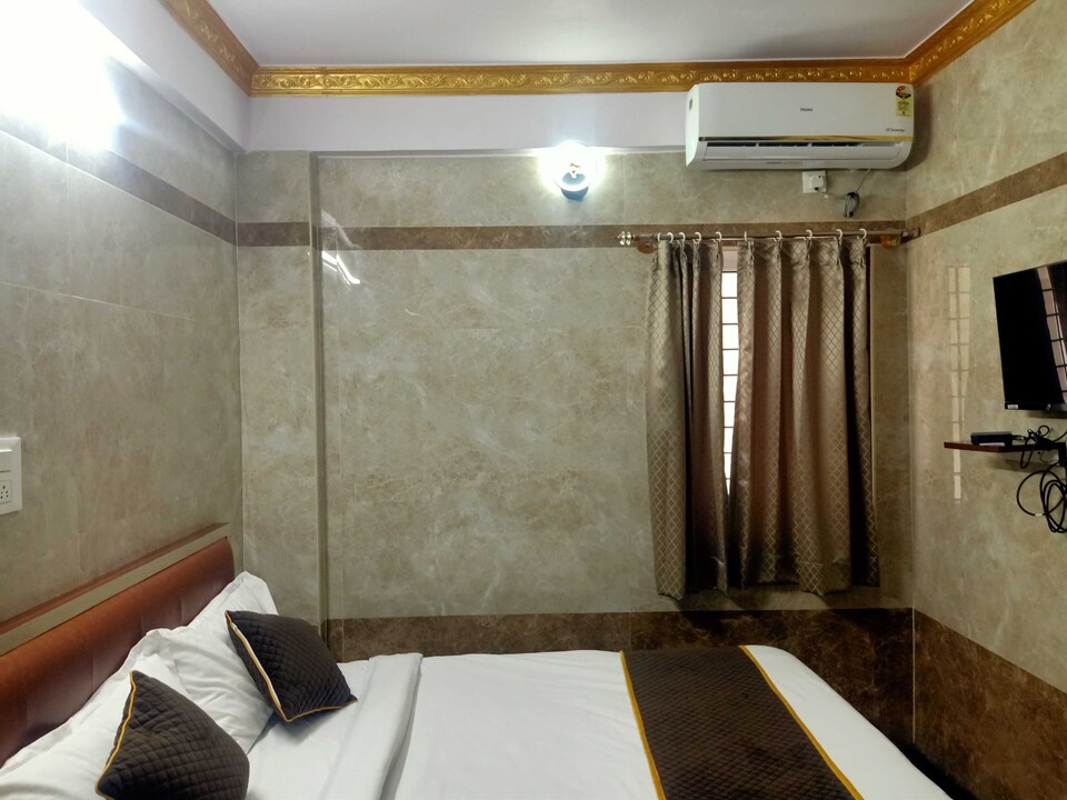 OYO 825287 SN Residency, Rajajinagar Bangalore, Bangalore