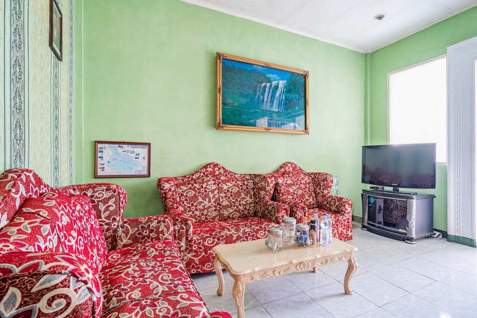 Capital O 93949 Hotel Popuci By Pupa Hospitality, Kuningan West Java, Kuningan