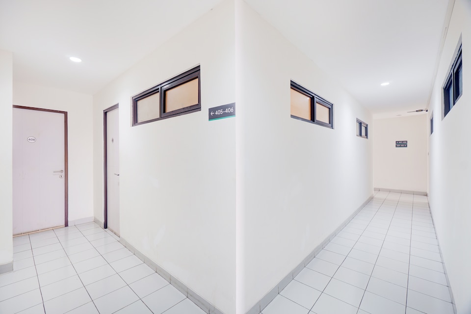 Hotel O J&B Smart Jatinegara, East Jakarta, Jakarta