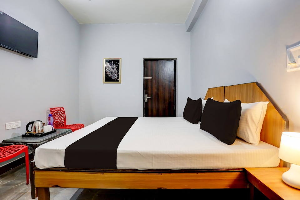 Hotel O 4  Square Residency , Faridabad, Faridabad