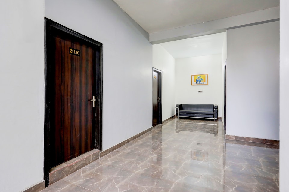 Hotel O 4  Square Residency , Faridabad, Faridabad