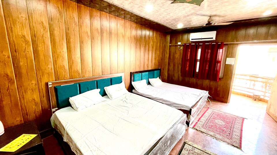 OYO 825409 Somnath Dham, Iskcon Vrindavan, Vrindavan