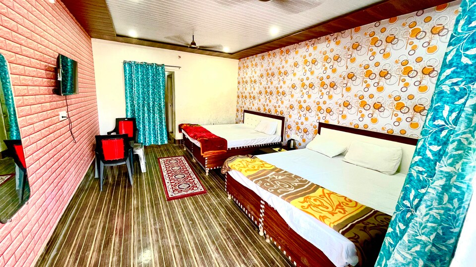 OYO 825409 Somnath Dham, Iskcon Vrindavan, Vrindavan