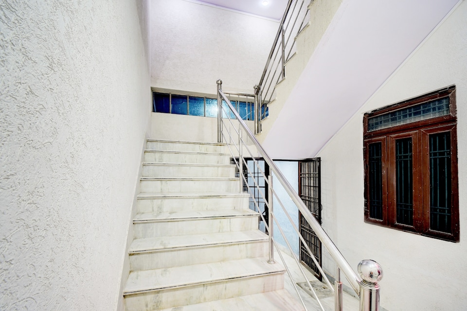 Hotel O Supreme Stay, Jaipur Airport, Jaipur