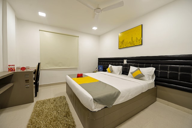 OYO Hotel Falcons Nest La Riviera Near Shilparamam