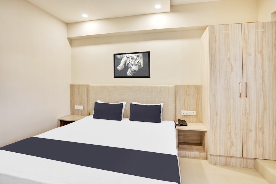 Hotel O Vira, Bishtupur Jamshedpur, Jamshedpur