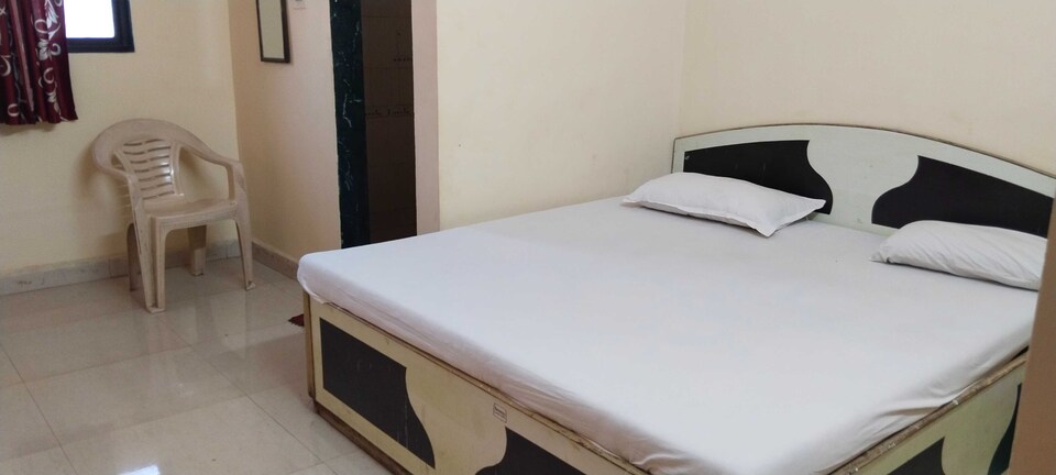 OYO 825533 Vaibhav  Lodging & Boarding, Mumbai- Kalyan-Bhiwandi- Badalapur, Mumbai