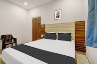 Hotel O Madhavi Palace