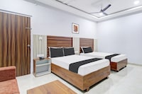 Hotel O Madhavi Palace