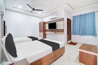 Hotel O Madhavi Palace