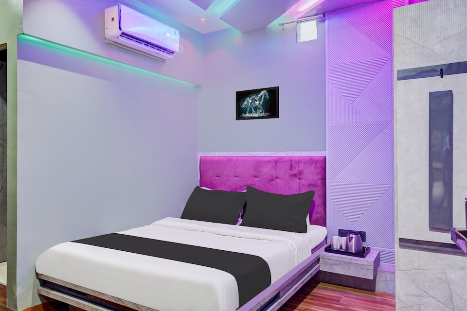 Hotel O Arya, Viman Nagar, Pune