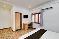 Hotel O Madhapur Metro Station Formerly VG Grand