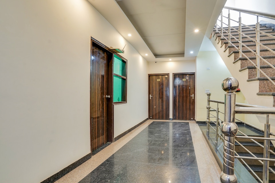 Hotel O Tavish Inn, Airport Delhi, Delhi Transit