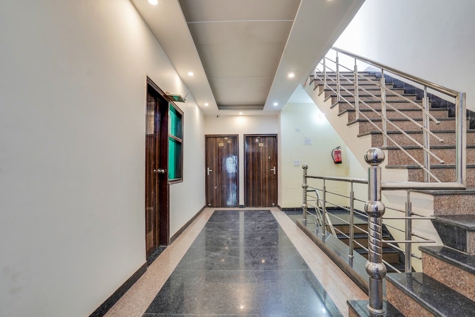 Hotel O Tavish Inn, Airport Delhi, Delhi Transit