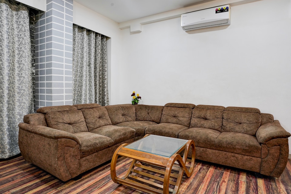 Hotel O VIP Road Formerly Hotel Lotus, Airport Surat, Surat
