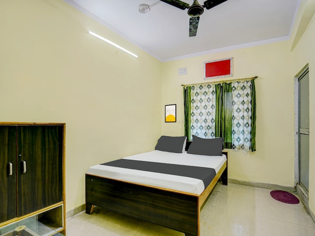Hotel O Gurukripa Inn & Banquet Hall