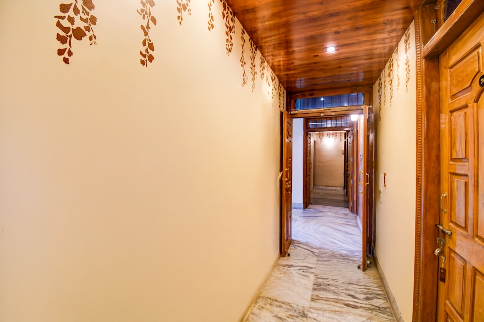 Super Collection O Transport Nagar Metro Station Patna, Patna, पटना