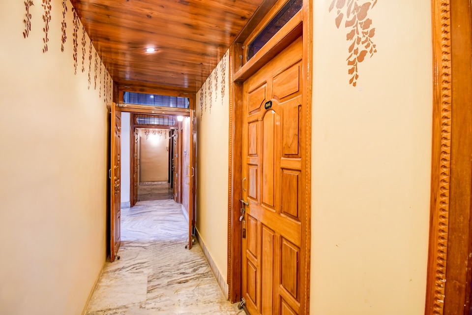 Super Collection O Transport Nagar Metro Station Patna, Patna, पटना