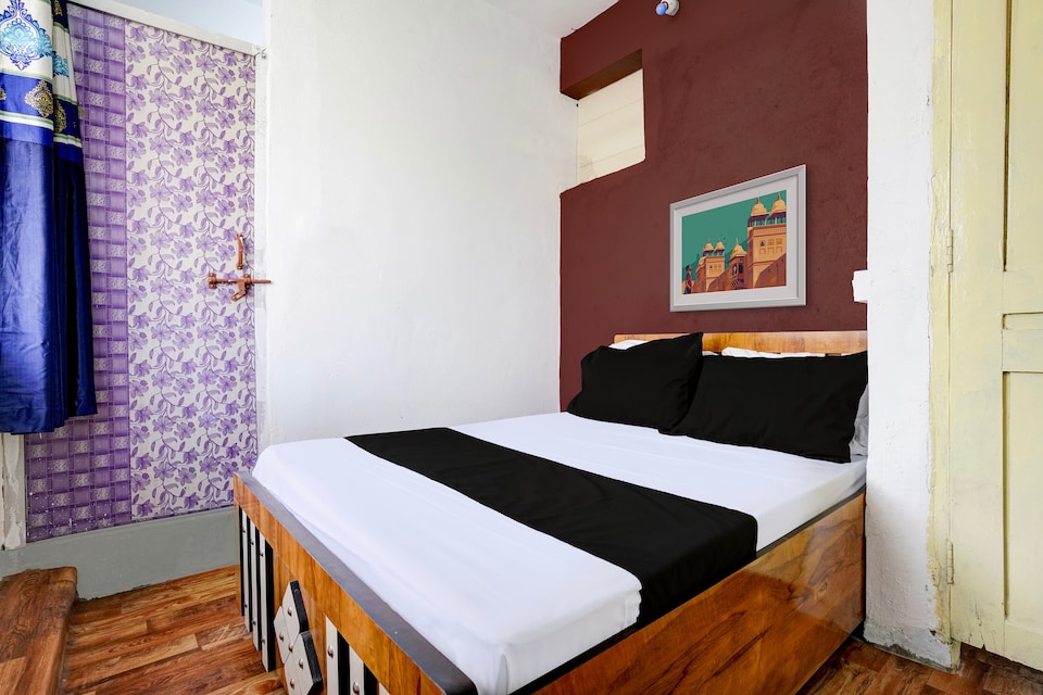 Hotel O Sawariya, Ashram Road Ahmedabad, Ahmedabad