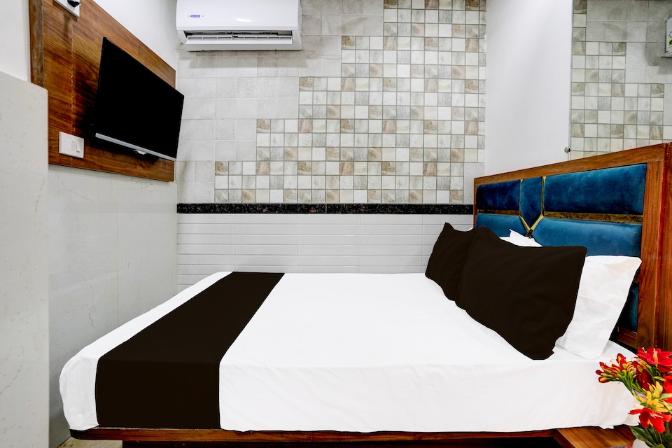 Hotel O Radha Palace , Mumbai Wadala-Chembur-Mankhurd, Mumbai