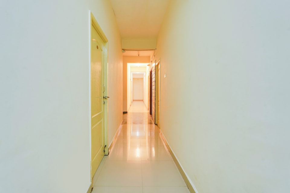 Hotel O Nr galaxy residency, Saidapet, Chennai