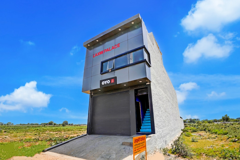 Hotel O LAXMI PALACE, Aligarh, Aligarh