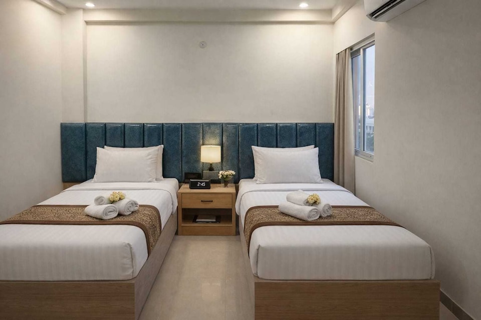 Hotel O Noida 86 retreat, Noida City, Noida