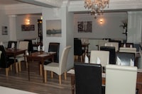 OYO La Spada Boutique Hotel 