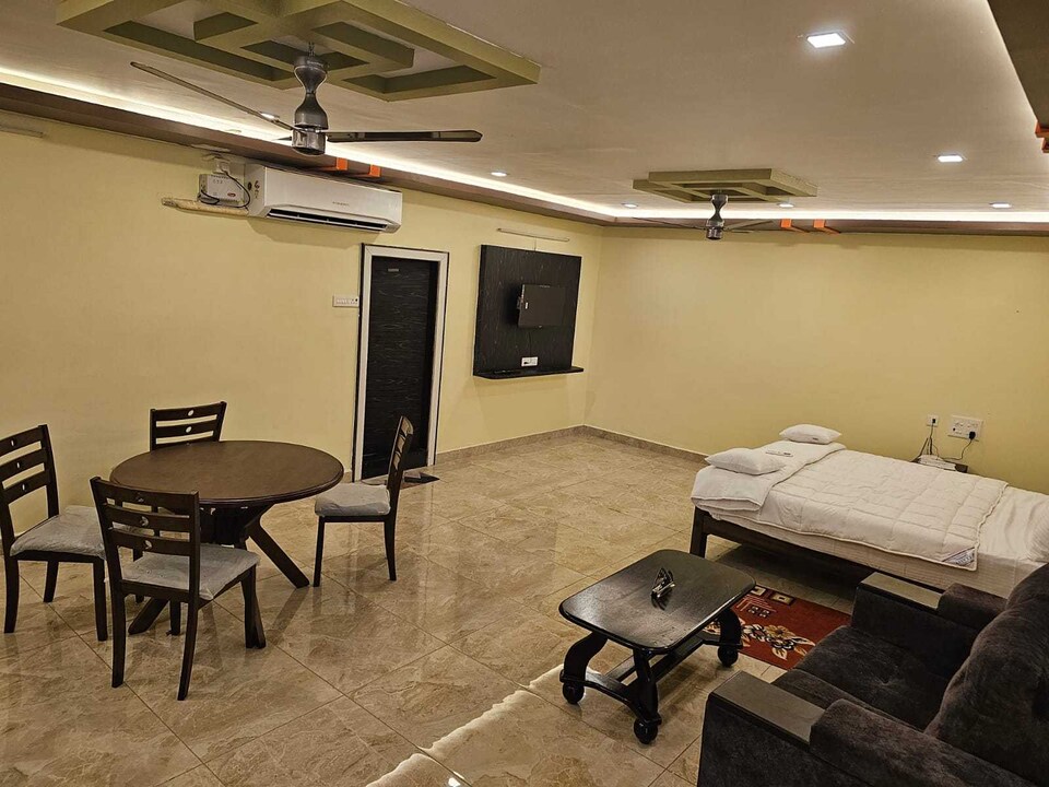 OYO 826069 Royal Samudra Beach Resort, Chirala, Chirala