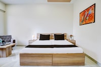 Hotel O SR Farm