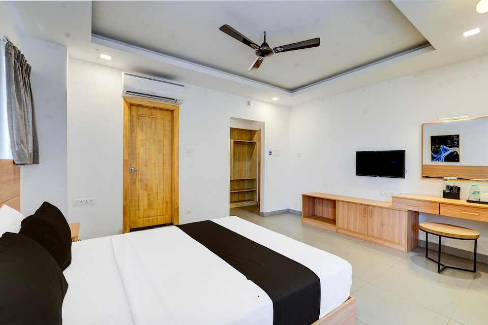 Hotel O NA GRAND, Koyambedu Chennai, Chennai