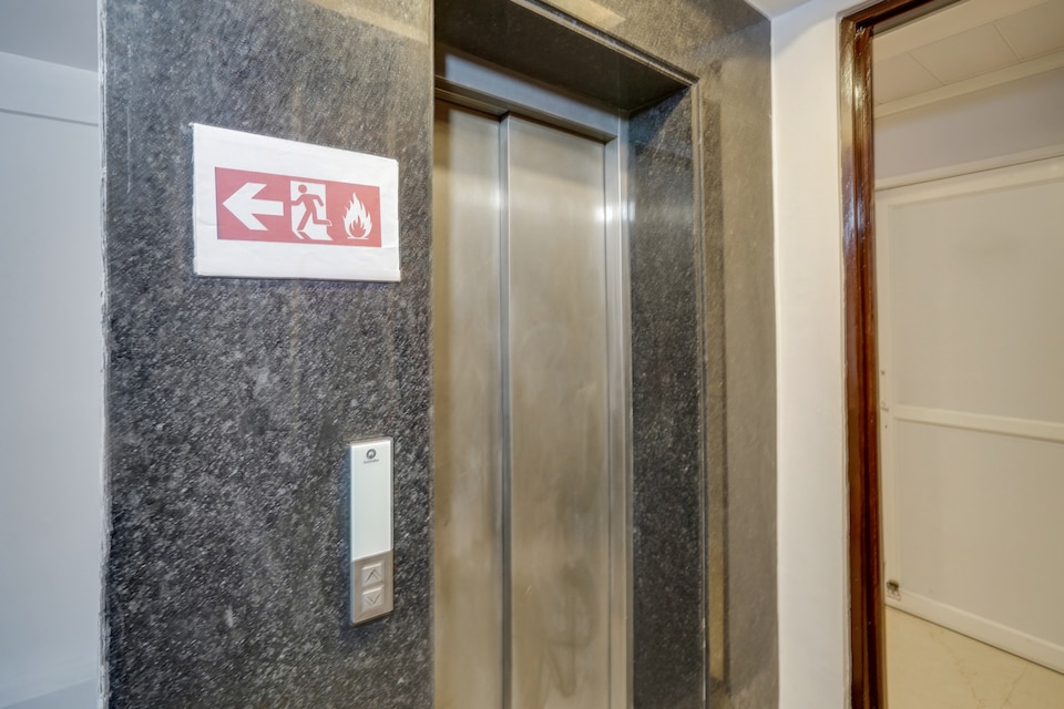 Hotel O Devika Inn, Dwarka Delhi, Delhi