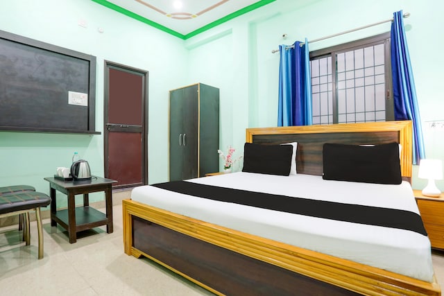 Hotel O RS Palace