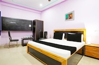 Hotel O RS Palace