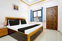 Hotel O RS Palace