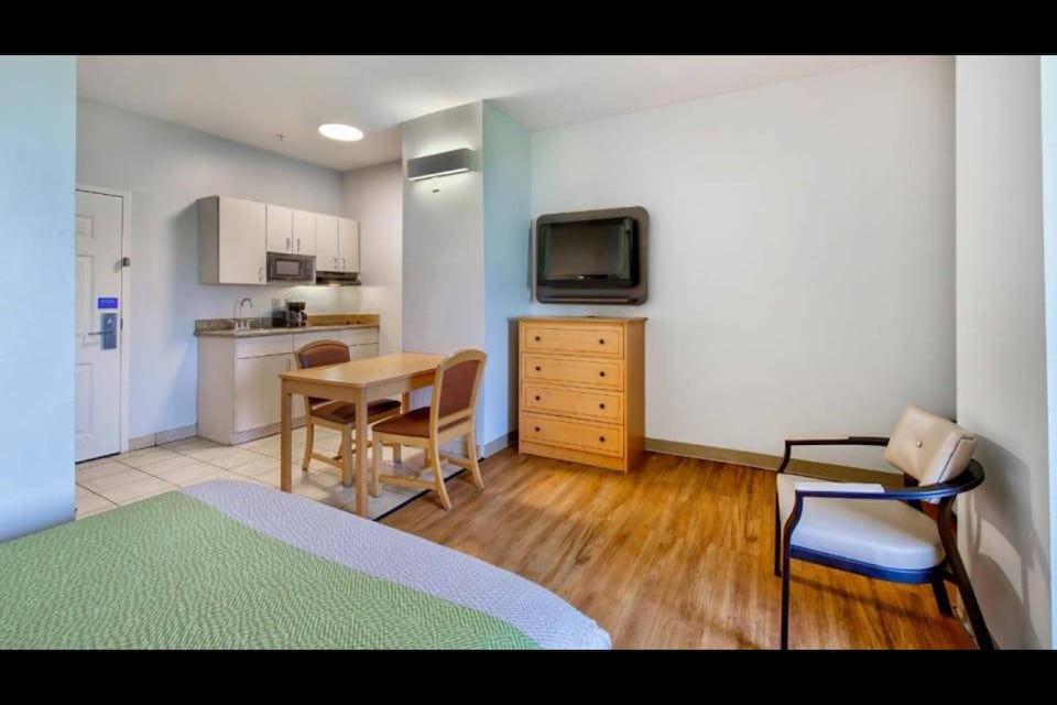 Oyo Townhouse Sulphur,LA Extended Stay I-10, Sulphur Central LA, Sulphur LA