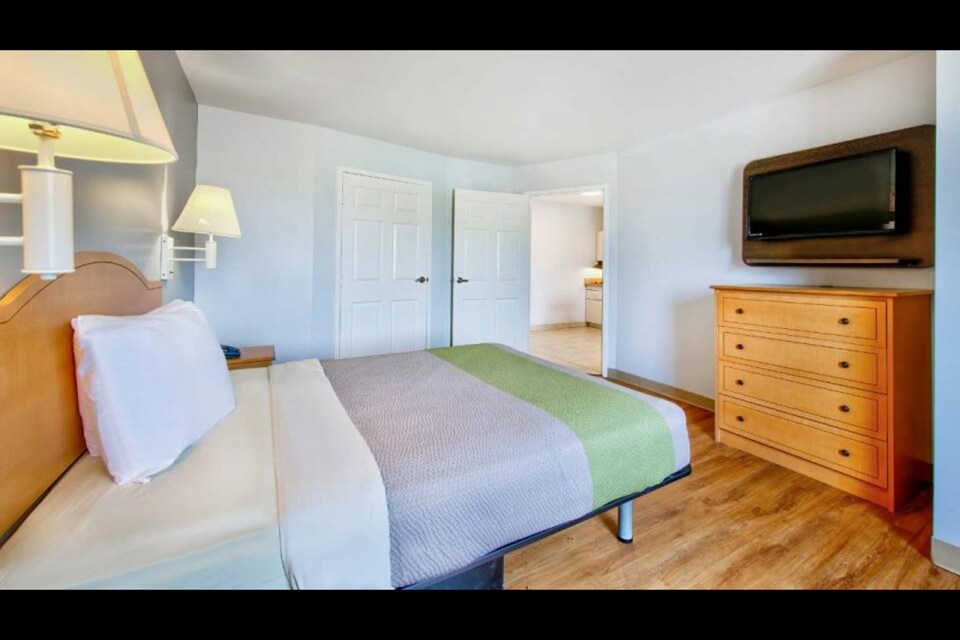 Oyo Townhouse Sulphur,LA Extended Stay, Sulphur Central LA, Sulphur LA