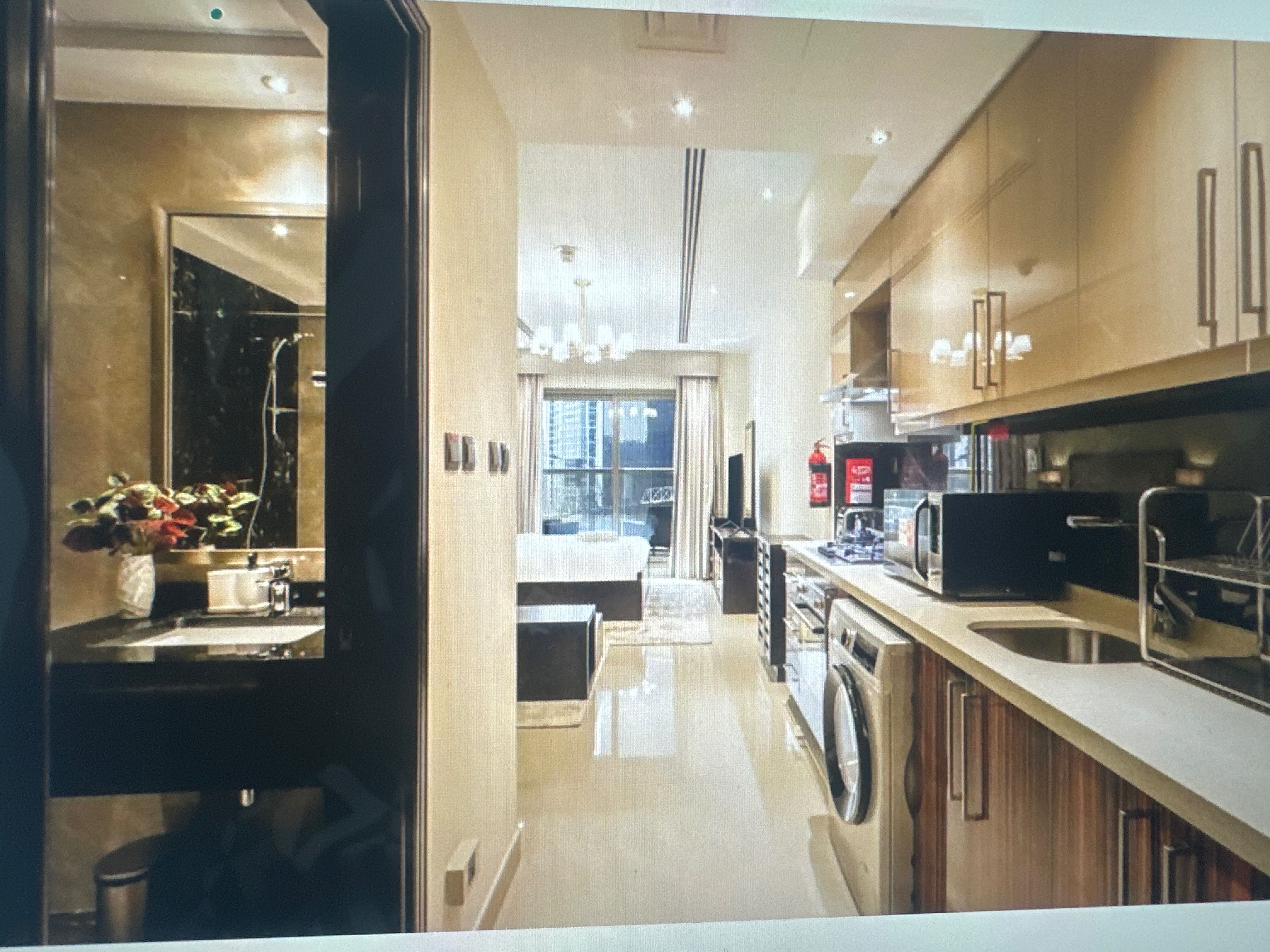 OYO HOME 1340 Studio 415 Elite Downtown, Downtown Dubai