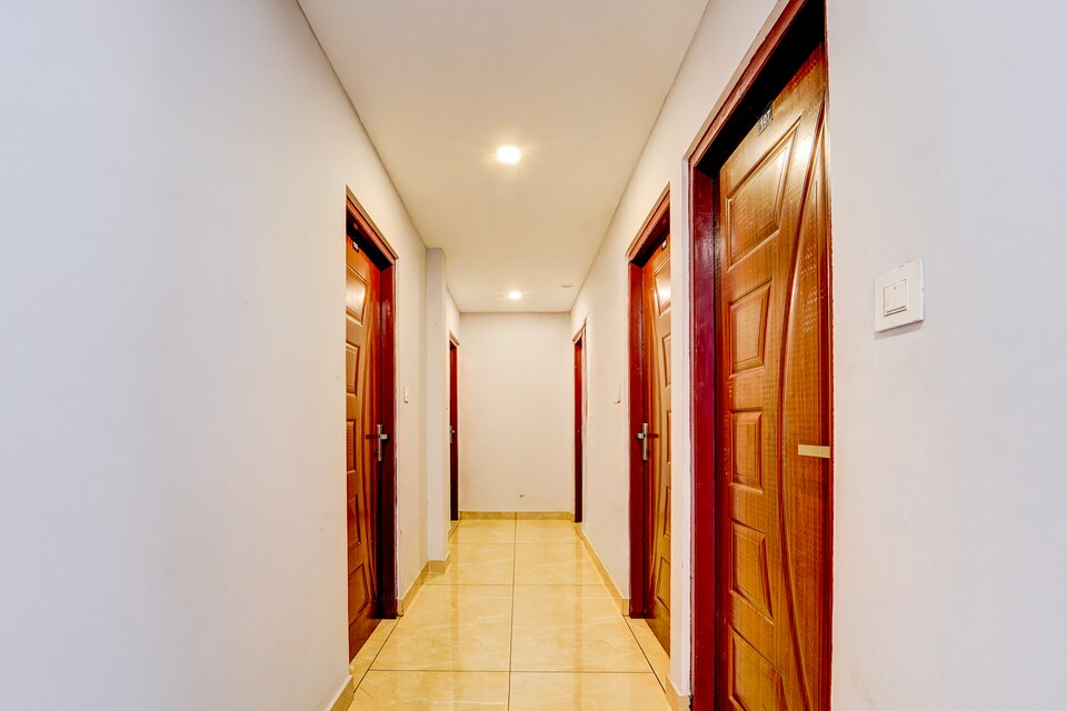 Super Hotel O Pukkattupady Aluva East, Kakkanad Kochi, Kochi