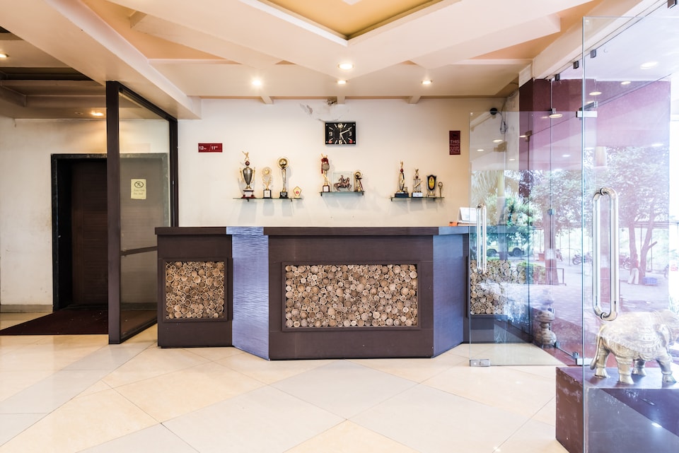 OYO 1878 Amruta Hotel Sarole, Katraj Khed Shivapur Pune, Pune