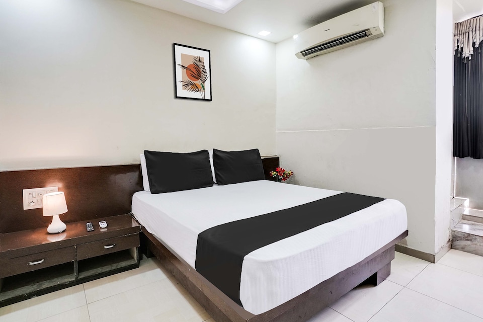 Collection O Odhav Circle Formerly Hotel New Balaji, Bavla Ahmedabad, Ahmedabad