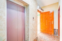 Super Hotel O Sholinganallur Near Anjaneya Temple