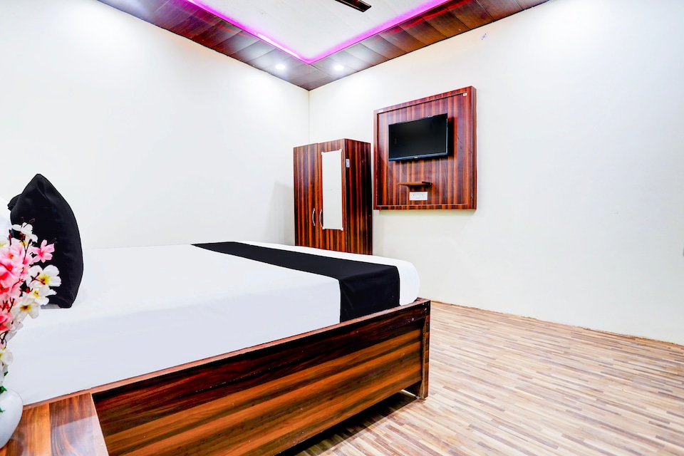 OYO 826324 Hotel Veer palace, Unnao, Unnao