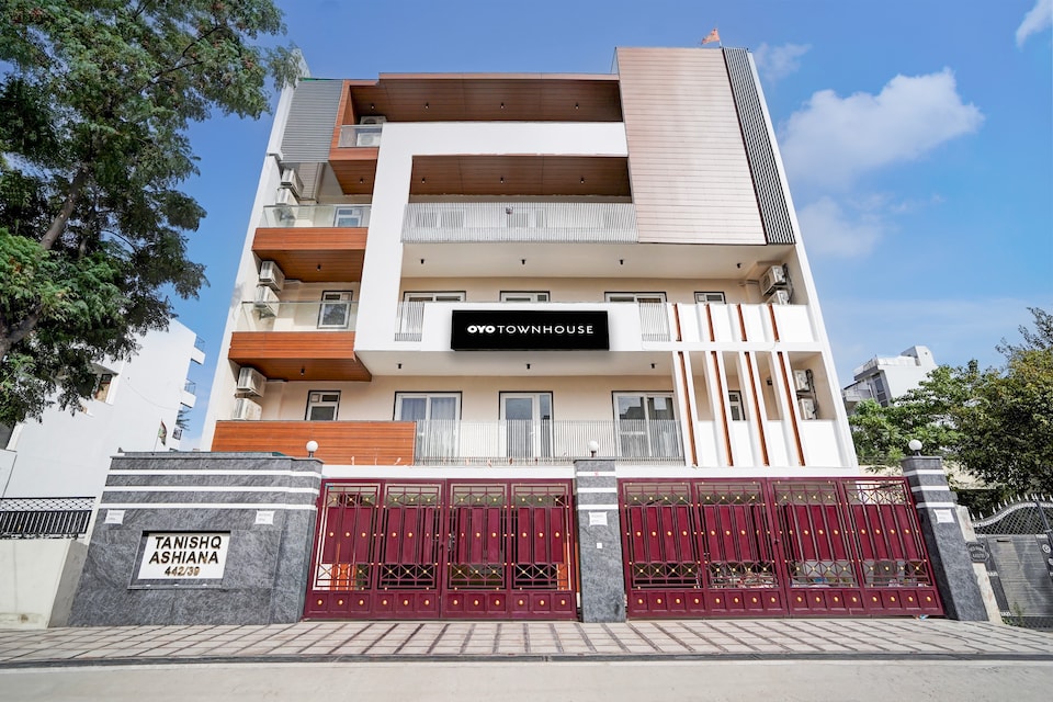 Hotel O Tanishq Ashiana, Medanta, Gurgaon