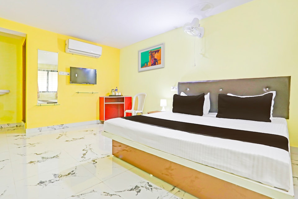 Hotel O  Manav Hotel, Bus Stand Nagpur, Nagpur