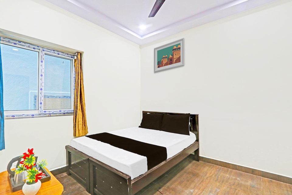 SPOT ON SRI SRI LUCKY HOTEL, LB Nagar - Ramoji, Hyderabad