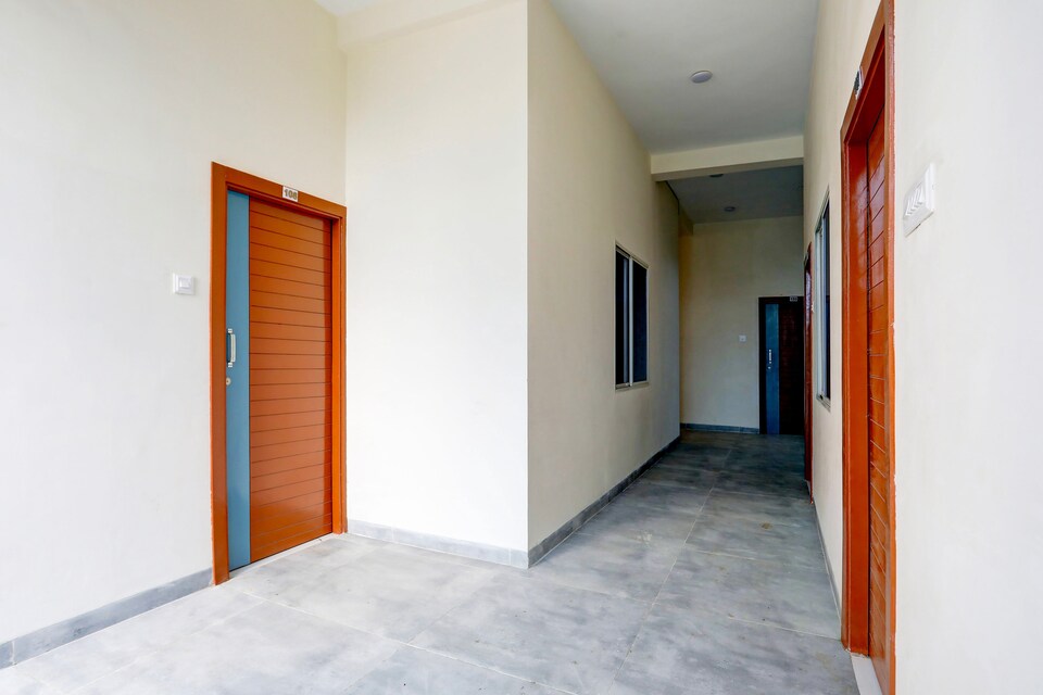 Hotel O Grand Embassy , Vijay Nagar Indore, Indore