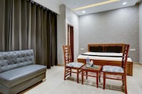 HOTEL O The Royal inn