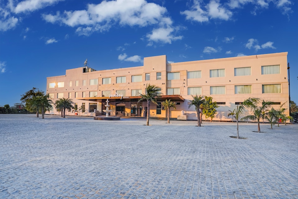 Sunday Resort & Spa Manesar Gurugram, Sohna Road, Gurgaon