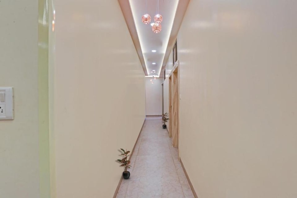 OYO 826636 Hotel Kiwi International Near Chhatrapati Shivaji International Airport, Mumbai International Airport, Mumbai